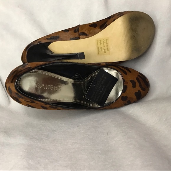 Authentic Cowhide Heels - Picture 2 of 7